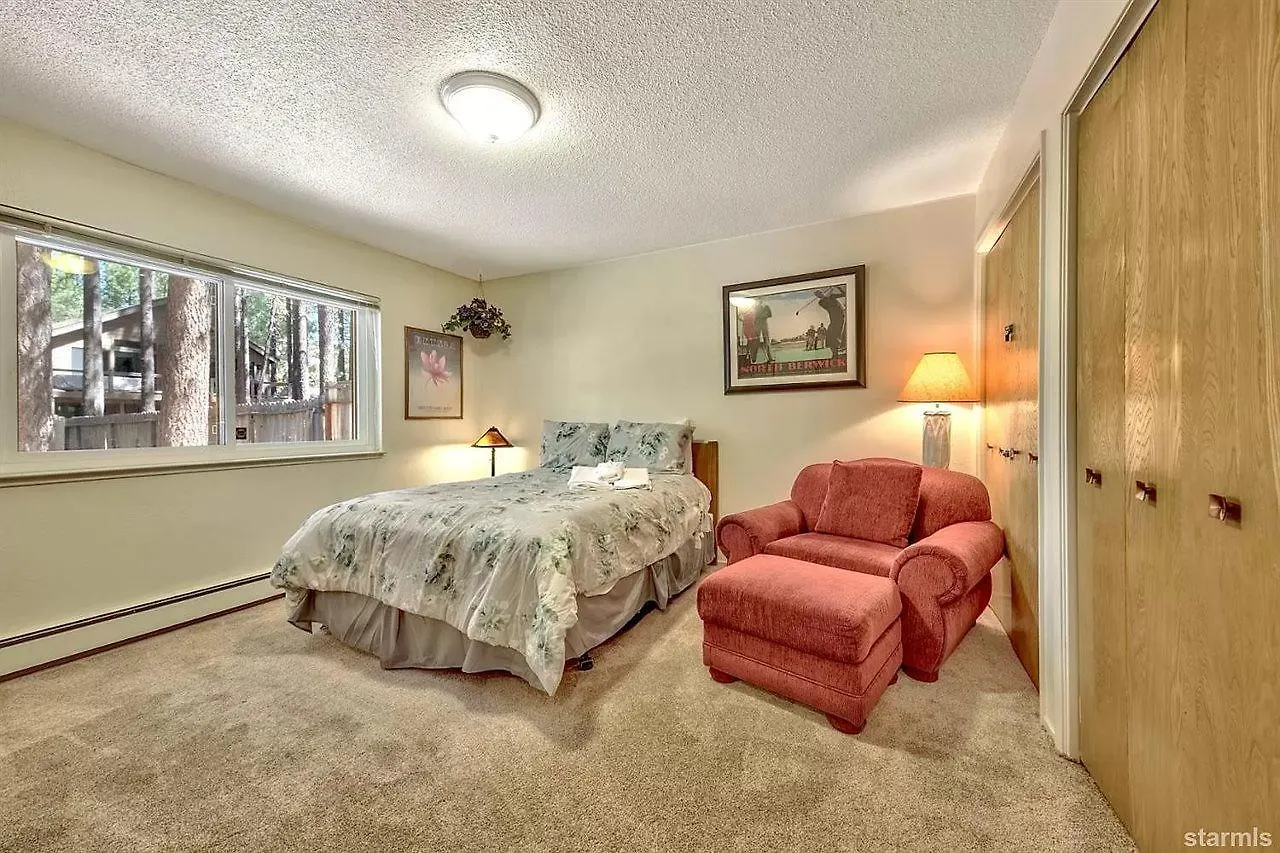 3481 Anne Street Holiday Home サウス・レイクタホ
